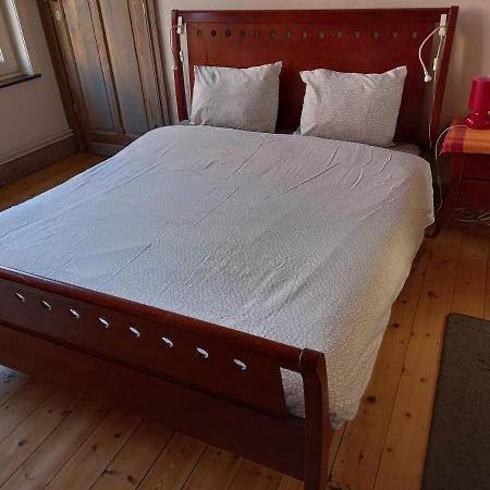 Guesthouse Oude Houtmarkt Ieper Exterior foto