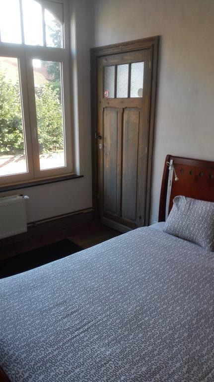 Guesthouse Oude Houtmarkt Ieper Exterior foto