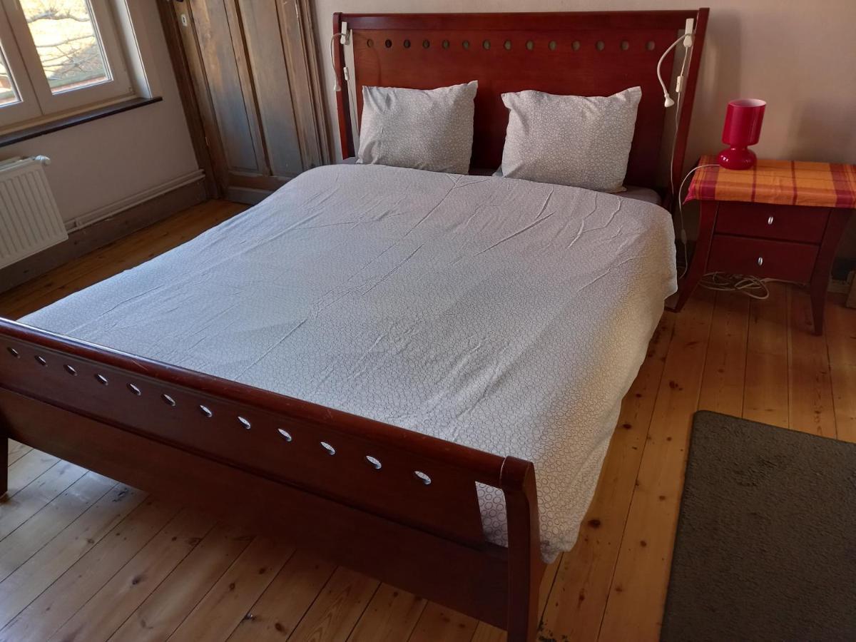 Guesthouse Oude Houtmarkt Ieper Exterior foto